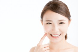 ホワイトニングをした女性